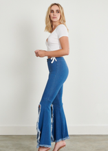 Load image into Gallery viewer, FLARE PANT